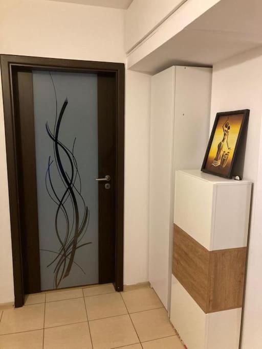 Apartament 3 Camere De Inchiriat Craiova Exterior photo