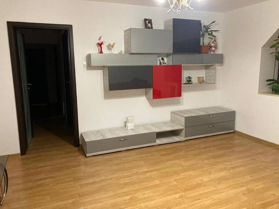 Apartament 3 Camere De Inchiriat Craiova Exterior photo